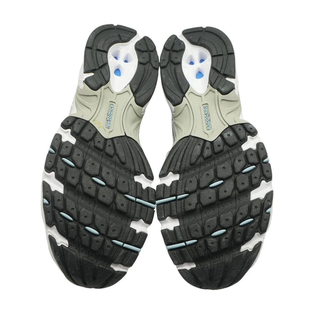 530 White Athletic Shoes - Image 3