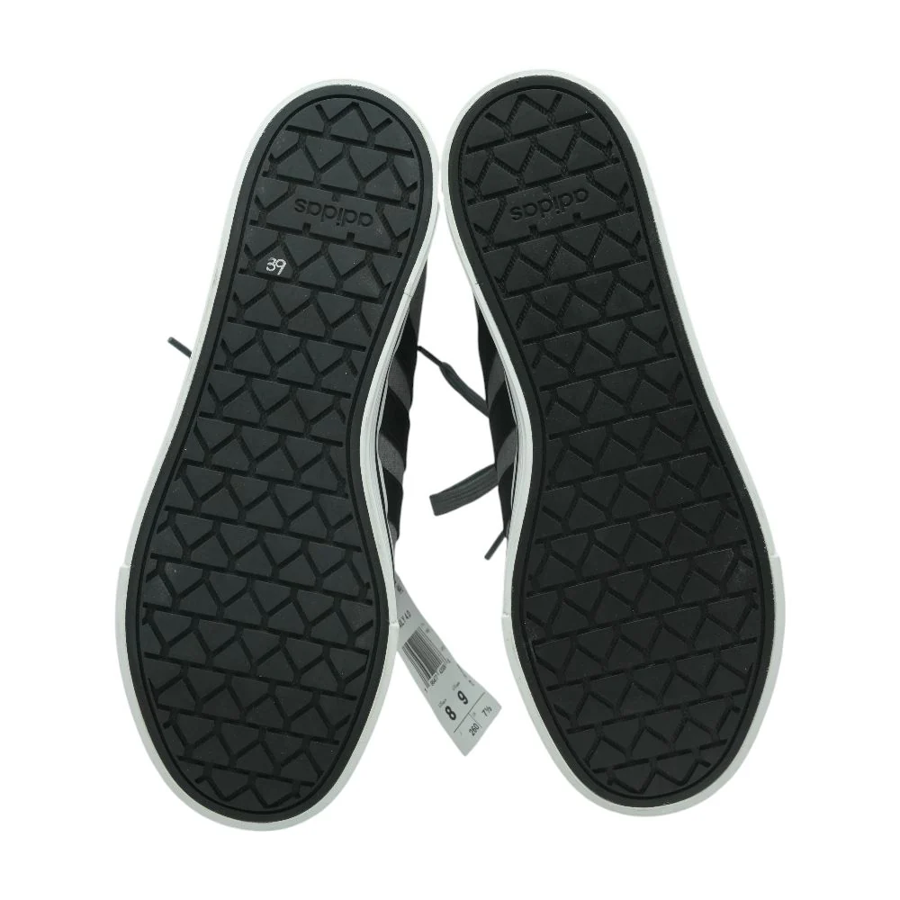 Daily 4.0 Gray Low Top Athletic Shoes - Image 3